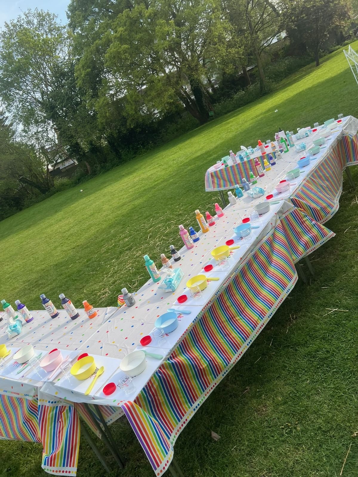 A real Jazzy Slime party setup, styled and ready for guests (1)