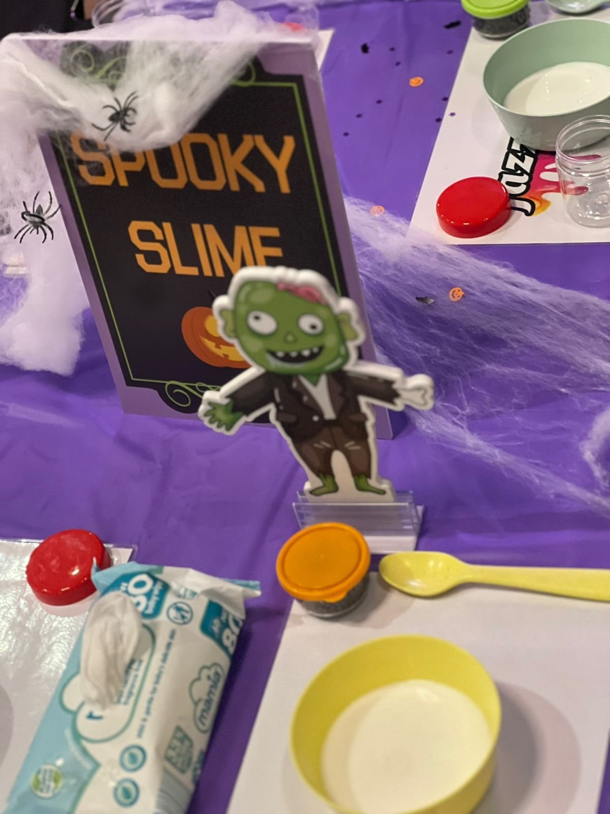 A real Jazzy Slime party setup, styled and ready for guests (5)