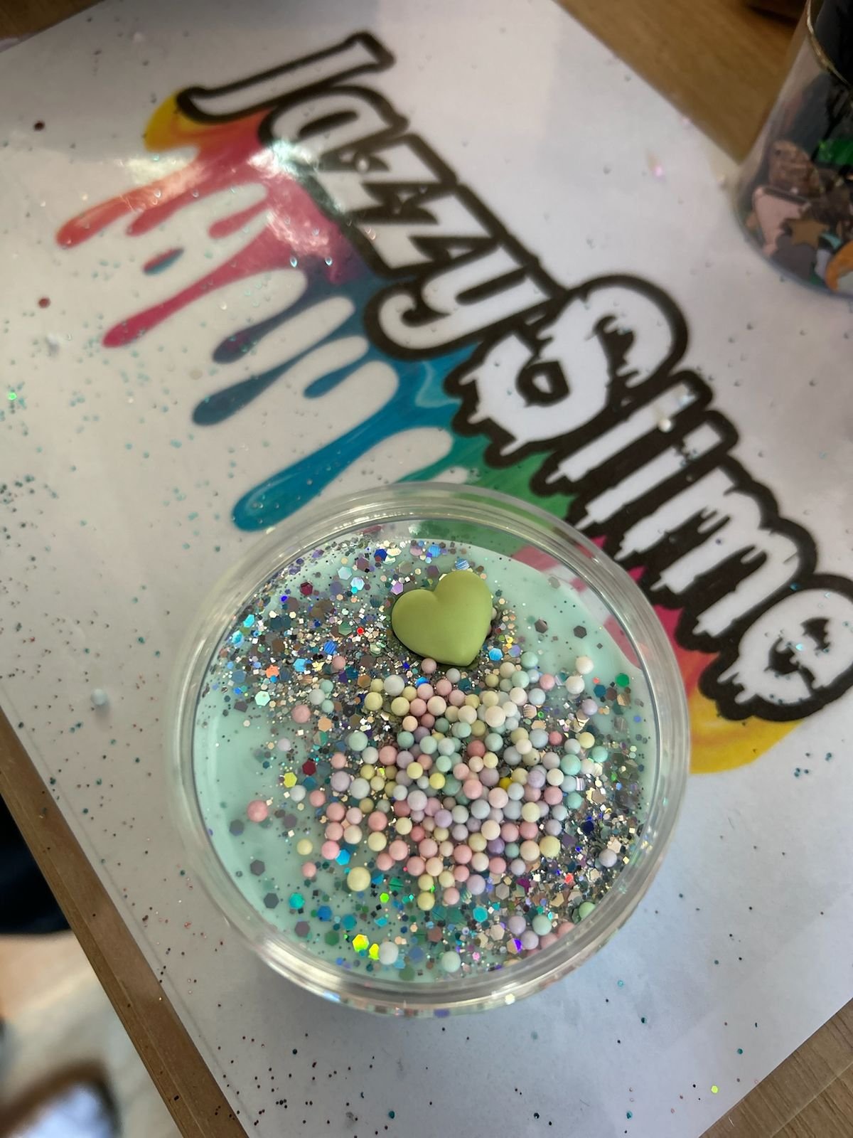 A real moment of slime-making fun at a Jazzy Slime party (13)