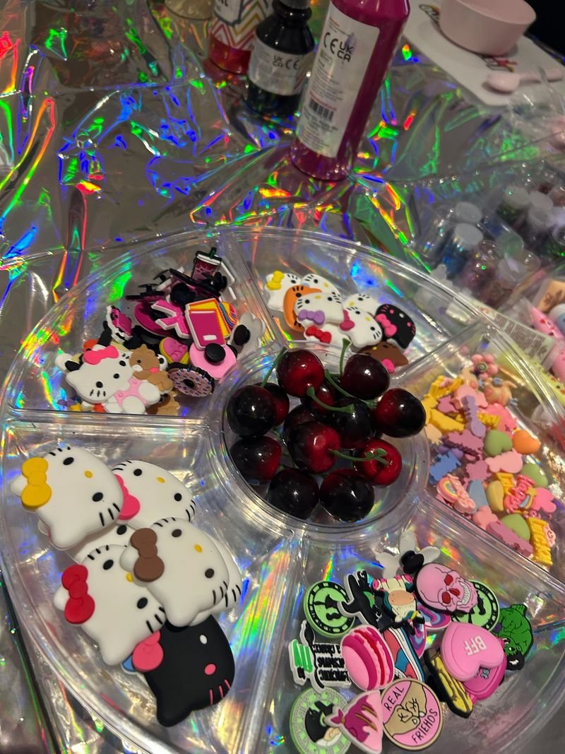 A real photo from a Jazzy Slime party (100)