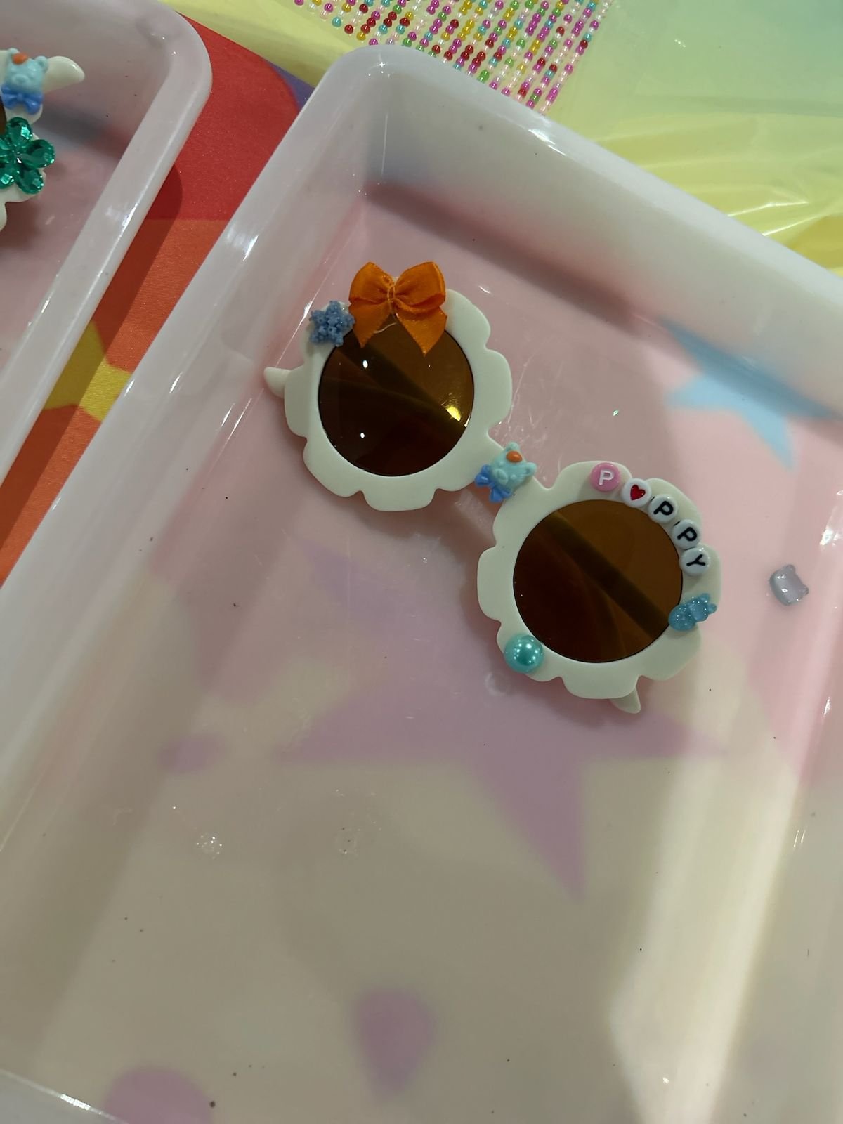 A real Jazzy Slime activity station in use at a party (27)