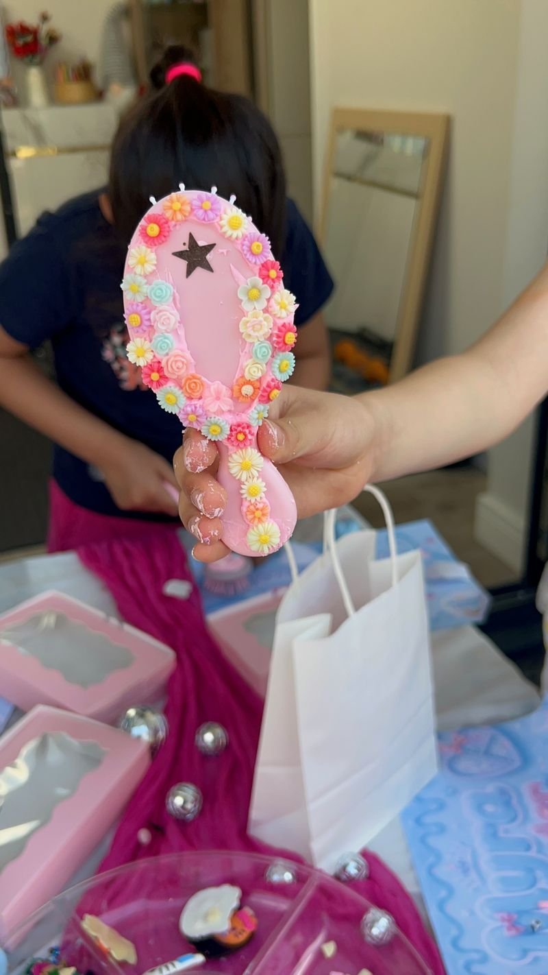 A real photo from a Jazzy Slime party (130)
